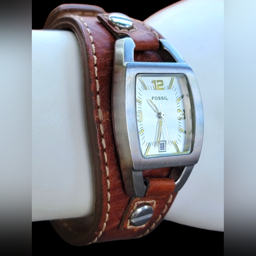 Ladies Fossil Jr-8157 Watch - image 2